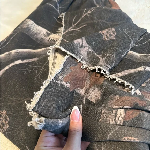 Darc Sport Wolves Durst Cargo Sweats in Darc Brown Woodland Camo - Picture 6 of 6